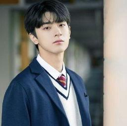 圈内爆料靳东是哪一期的,揭秘神秘圈内爆料背后的那一期